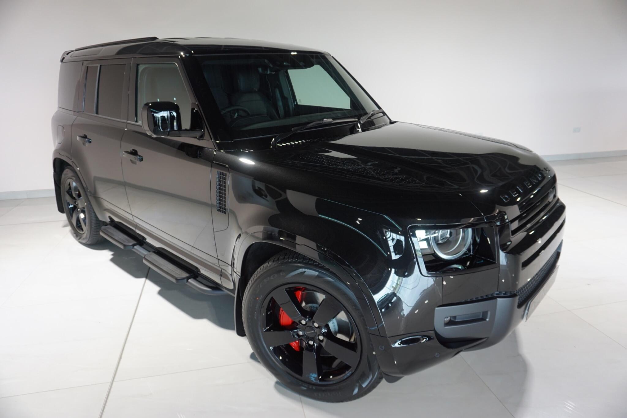 Land Rover Defender 110 3.0 D350 MHEV X-Dynamic HSE Hard Top SUV 5dr Diesel Auto 4WD MWB Euro 6 (s/s) (350 ps)